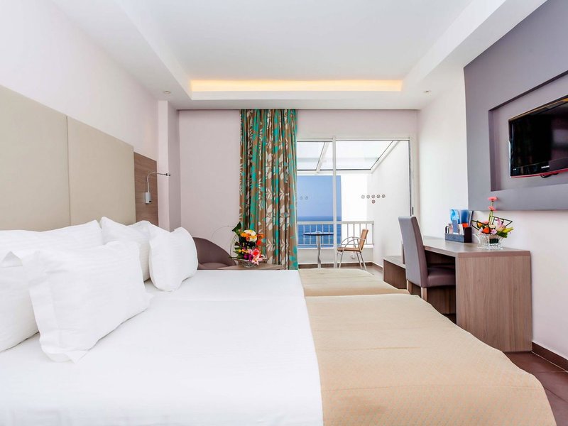 LABRANDA Amadil Beach 17