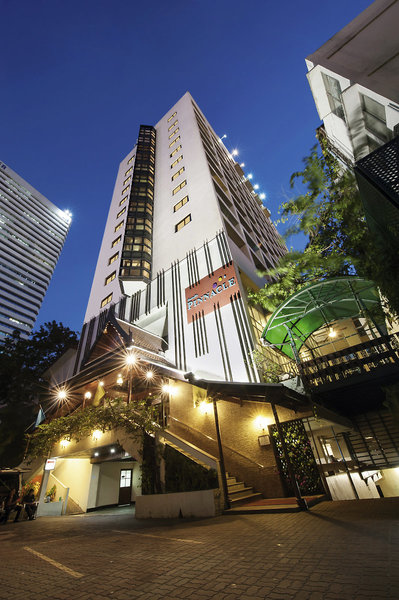 Pinnacle Lumpinee Park Hotel 2