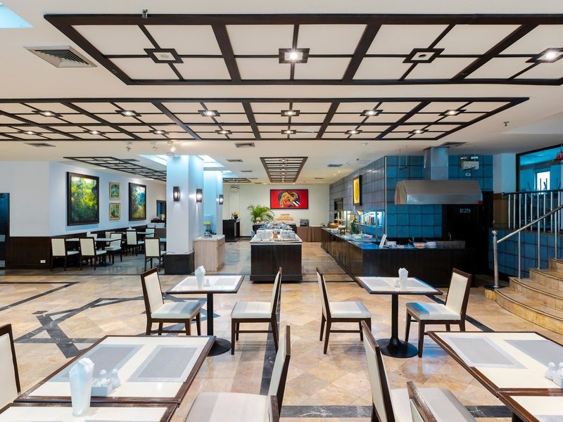 Pinnacle Lumpinee Park Hotel 18