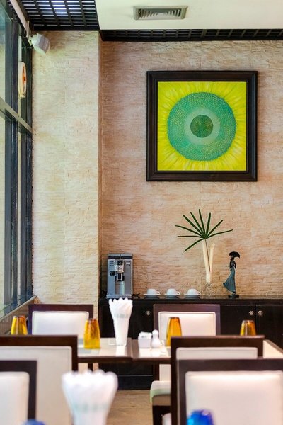 Pinnacle Lumpinee Park Hotel 20