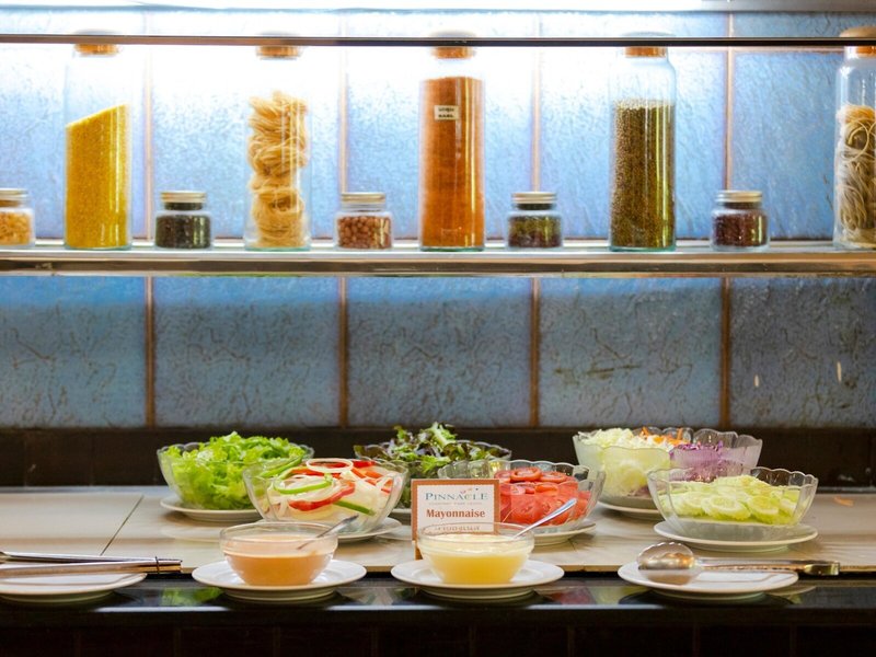 Pinnacle Lumpinee Park Hotel 22