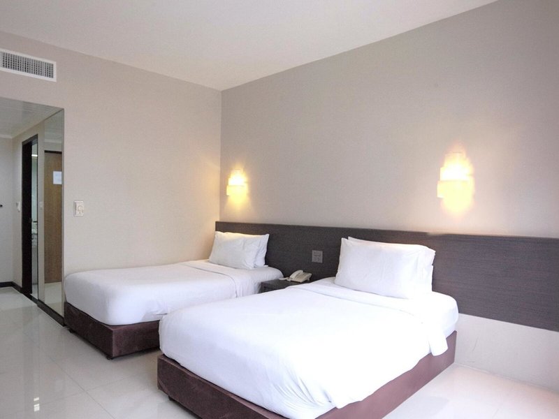 Pinnacle Lumpinee Park Hotel 44