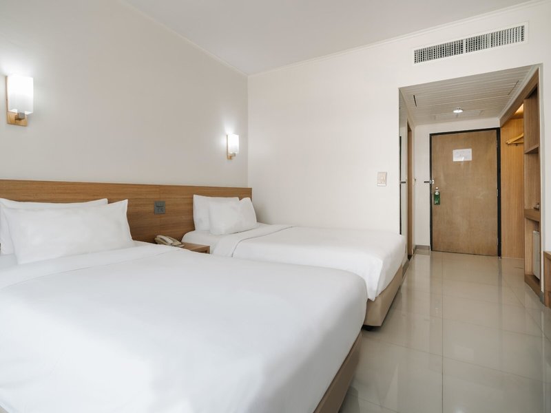 Pinnacle Lumpinee Park Hotel 45