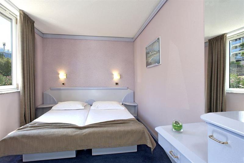 Zelena Resort - Hotel Plavi Plava Laguna 8 - Room Example