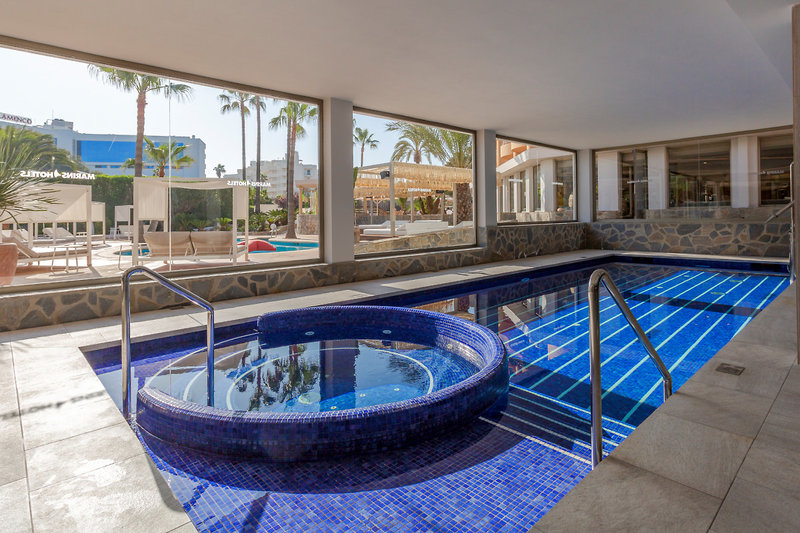 Marins Beach Club 10