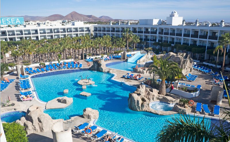 BlueSea Costa Bastian 1