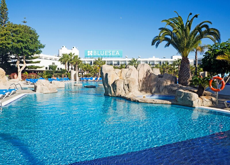 BlueSea Costa Bastian 2