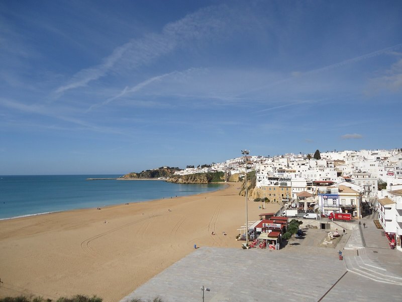 Albufeira Beach Hotel 11