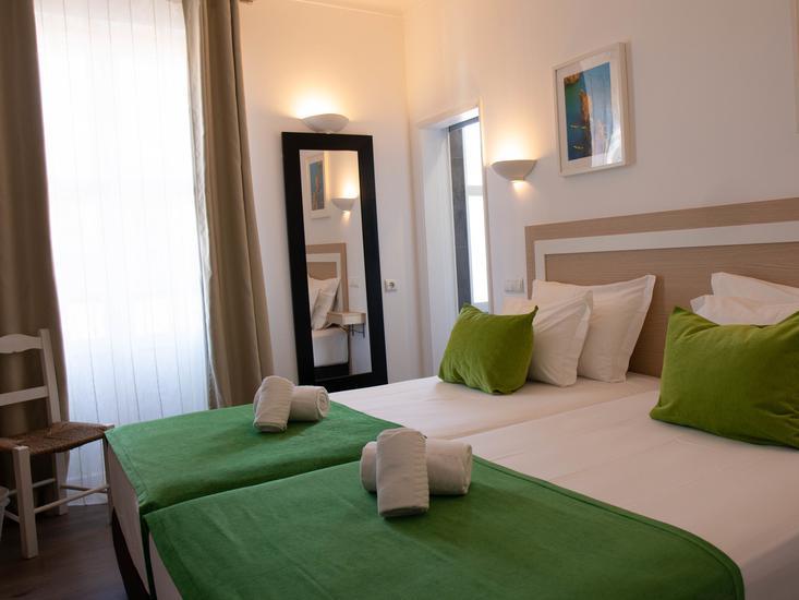 Albufeira Beach Hotel 4