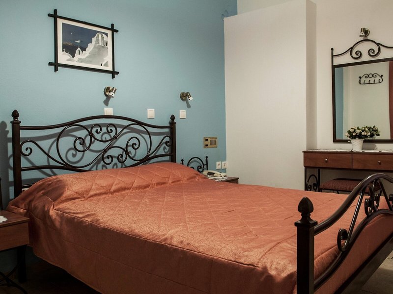 Polydefkis Hotel 24