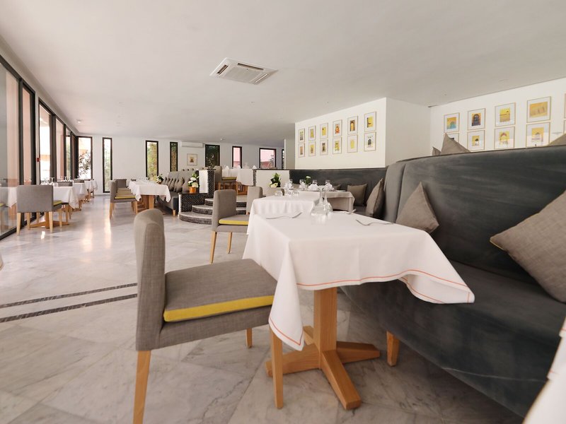 Kenzi Farah demnächst Kenzi Rose Garden 11