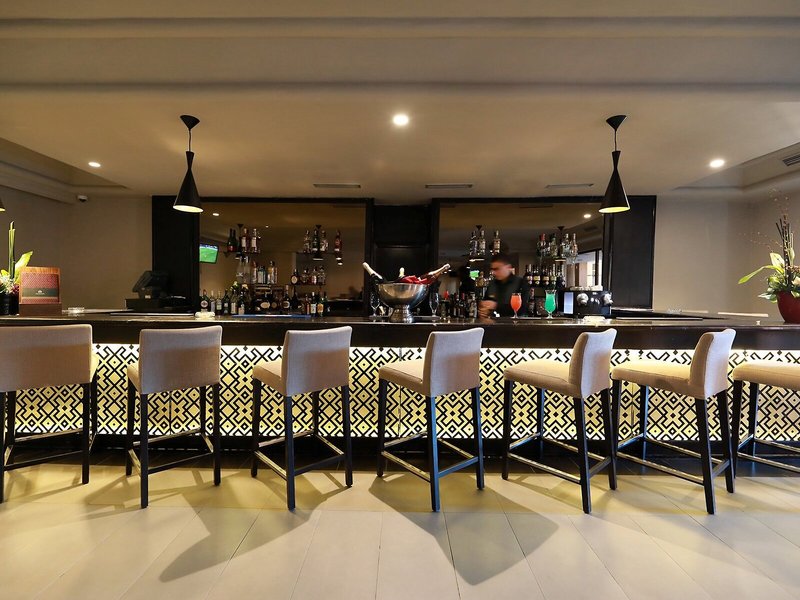 Kenzi Farah demnächst Kenzi Rose Garden 12