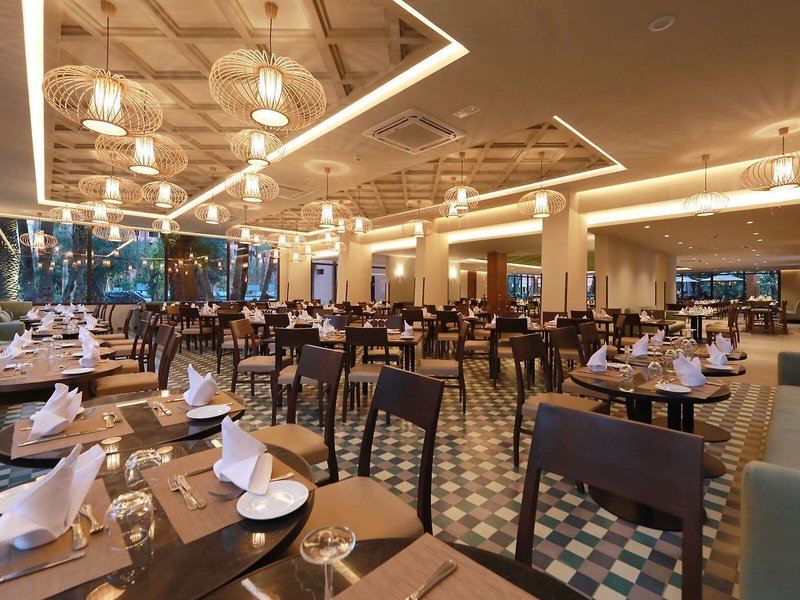 Kenzi Farah demnächst Kenzi Rose Garden 14