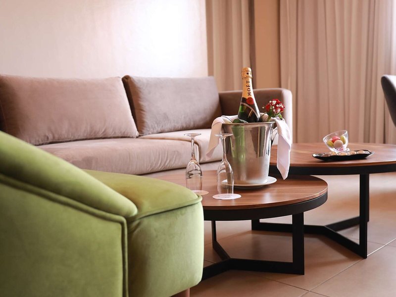 Kenzi Farah demnächst Kenzi Rose Garden 21