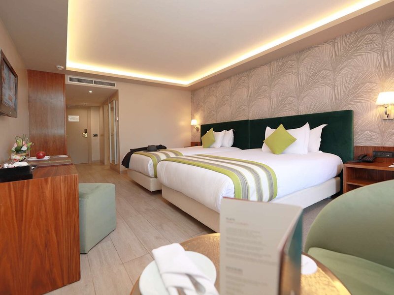 Kenzi Farah demnächst Kenzi Rose Garden 25