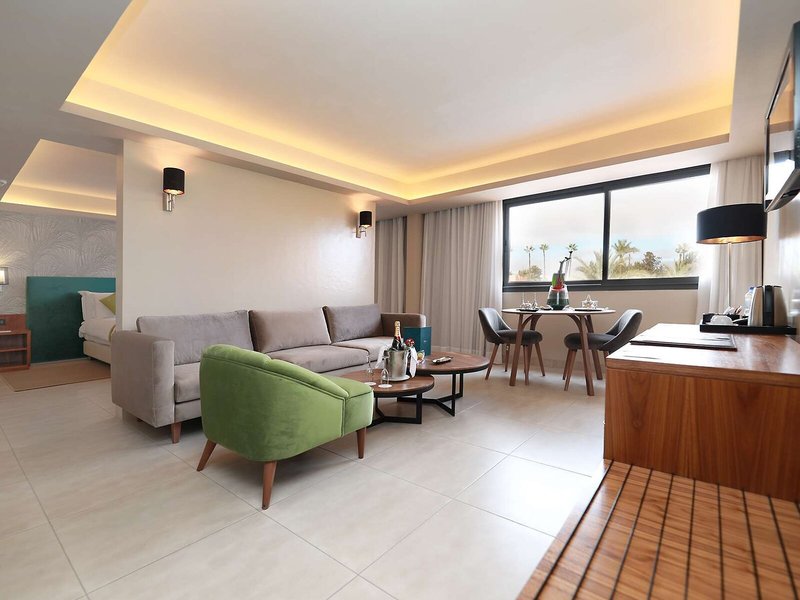 Kenzi Farah demnächst Kenzi Rose Garden 26