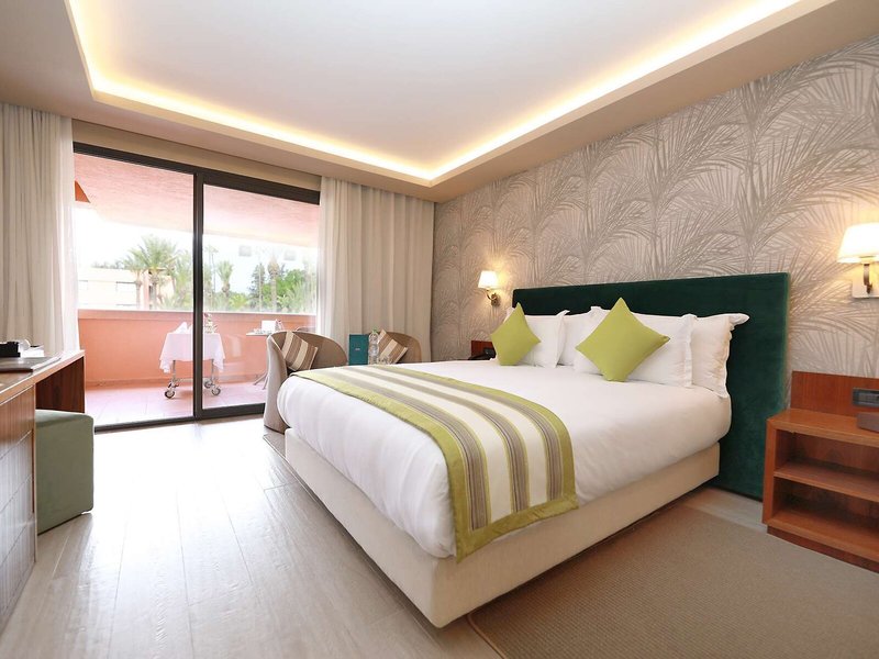 Kenzi Farah demnächst Kenzi Rose Garden 34