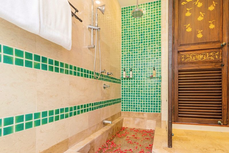 Anavana Beach Resort 16