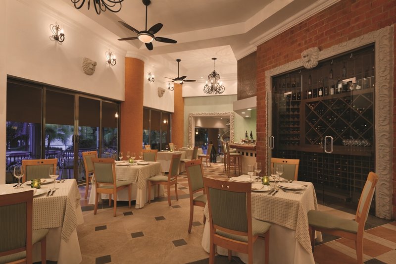 Wyndham Alltra Playa del Carmen Adults Only All Inclusive 7