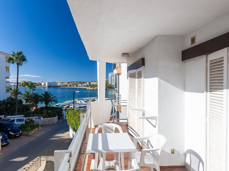 Apartamentos Roc Portonova 8