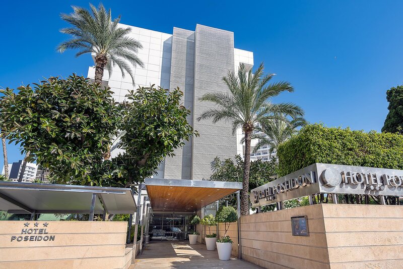 Poseidon Resort 83