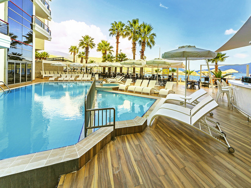 Poseidon Hotel 9