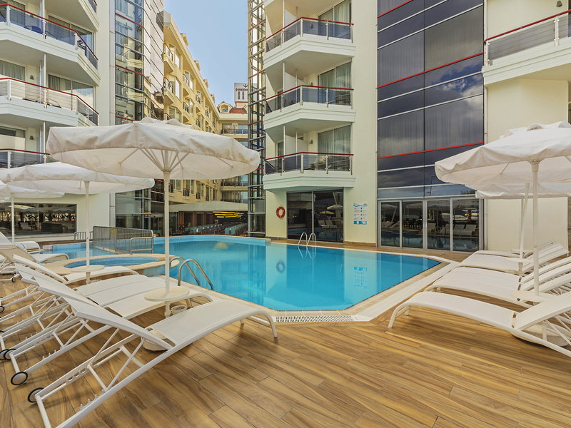 Poseidon Hotel 13