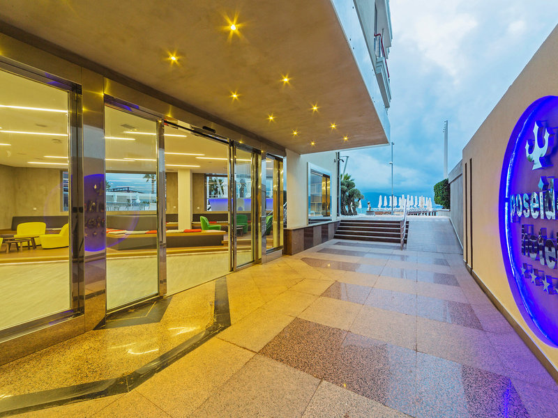 Poseidon Hotel 18