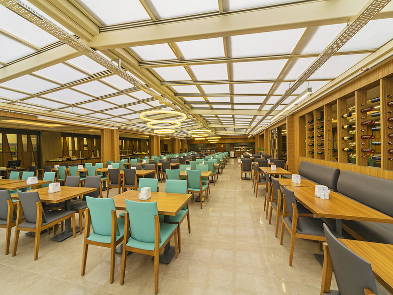 Poseidon Hotel 24