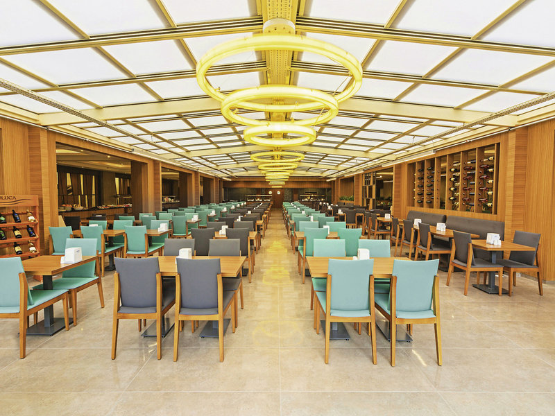 Poseidon Hotel 25