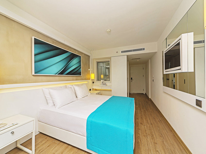 Poseidon Hotel 40