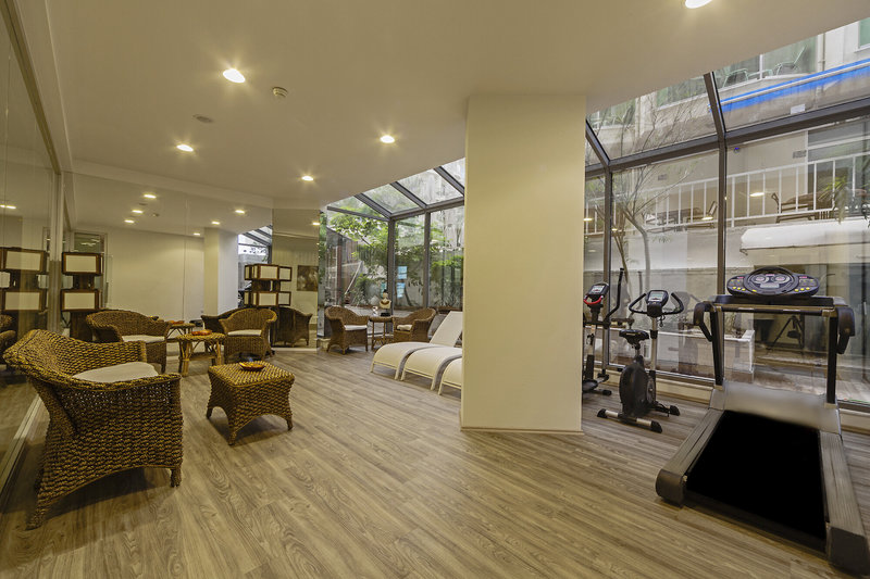 Poseidon Hotel 11