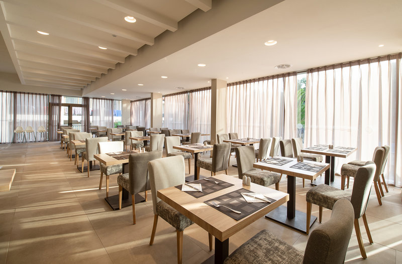 Poseidon Hotel Sea Resort 8