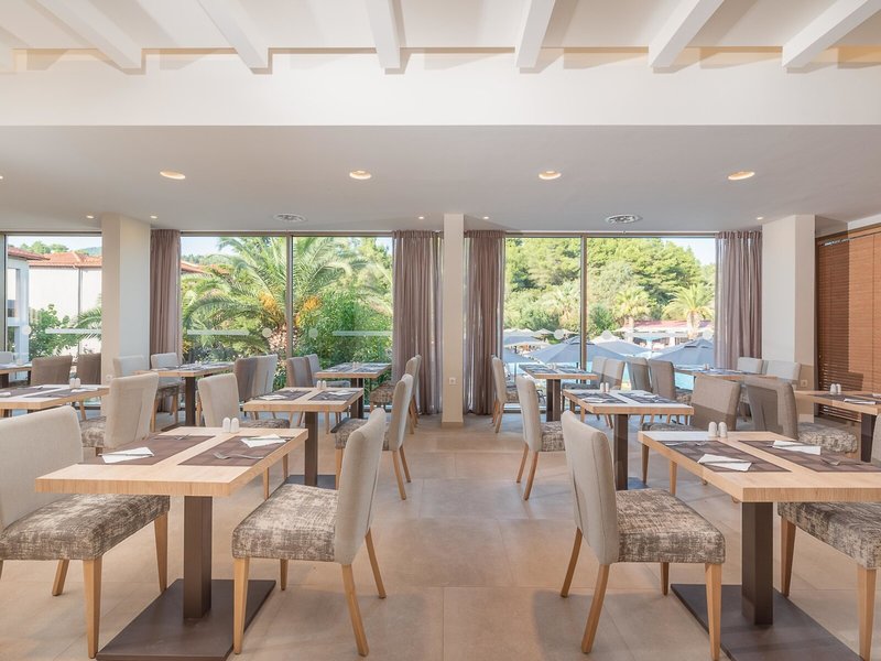 Poseidon Hotel Sea Resort 14