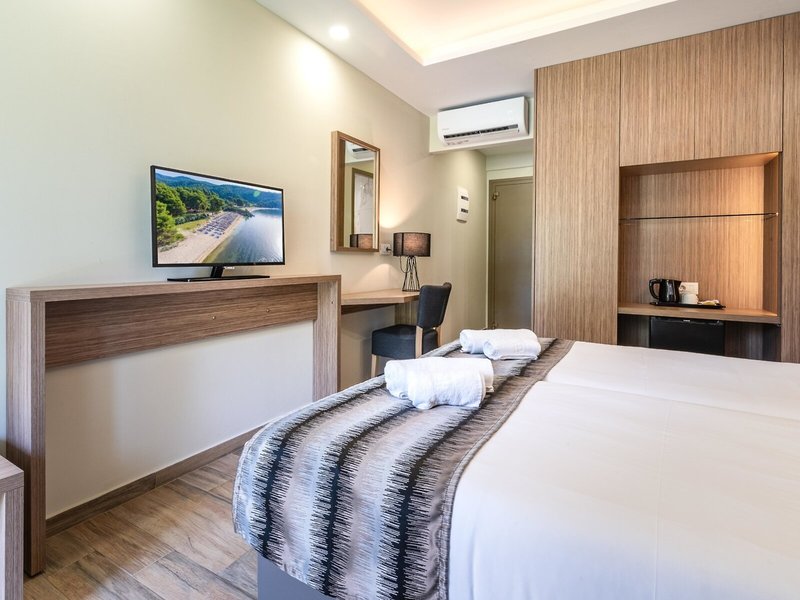 Poseidon Hotel Sea Resort 19