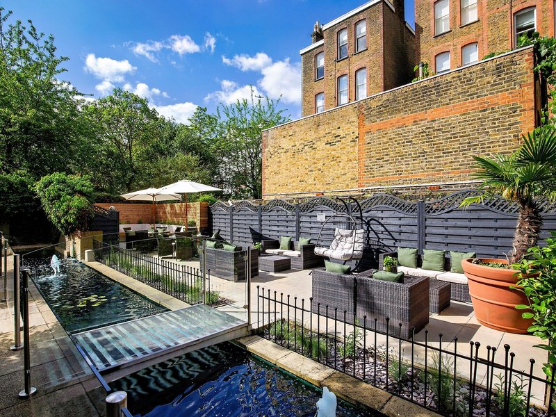Holiday Inn London - Kensington 11