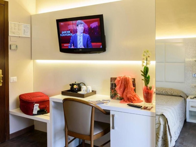 Primavera Stresa 27 - Room Example