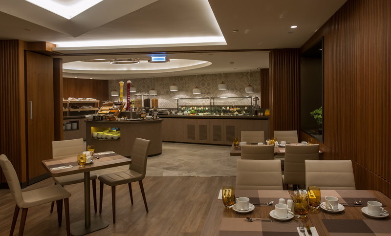 Doubletree by Hilton Istanbul Sirkeci 7