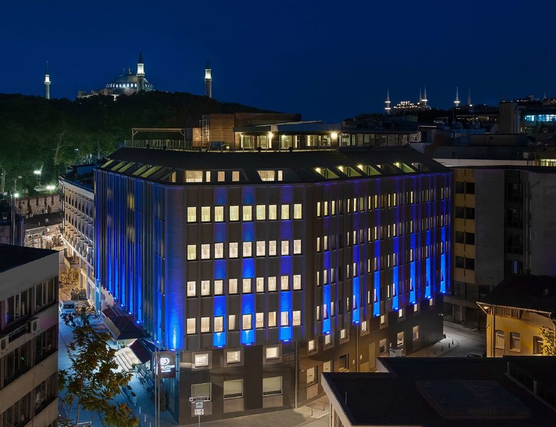 Doubletree by Hilton Istanbul Sirkeci 1