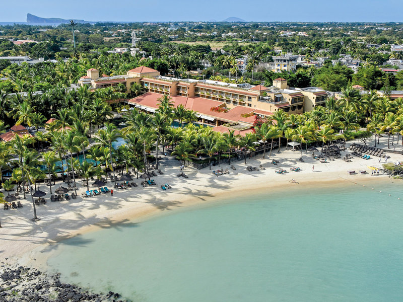 Mauricia Beachcomber Resort & Spa 1