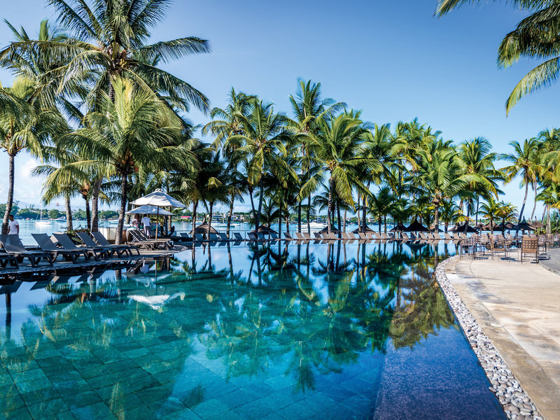 Mauricia Beachcomber Resort & Spa 16