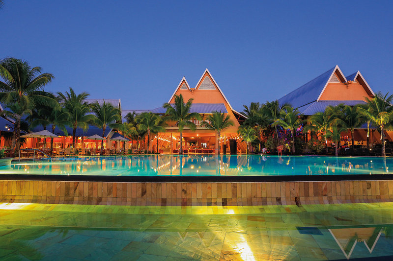 Victoria Beachcomber Resort & Spa 2