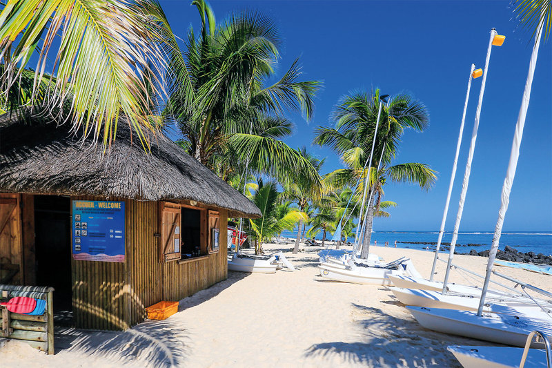 Victoria Beachcomber Resort & Spa 4