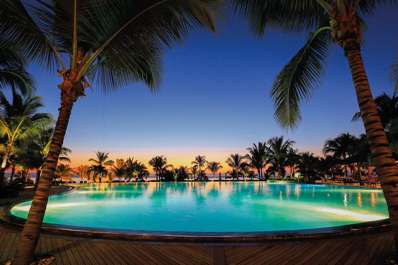Victoria Beachcomber Resort & Spa 5