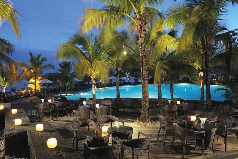 Victoria Beachcomber Resort & Spa 10