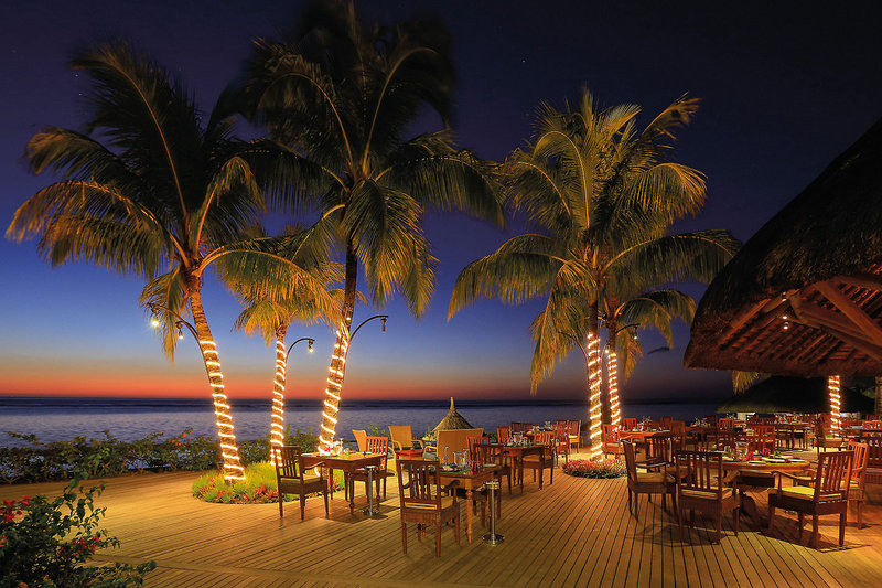 Victoria Beachcomber Resort & Spa 12