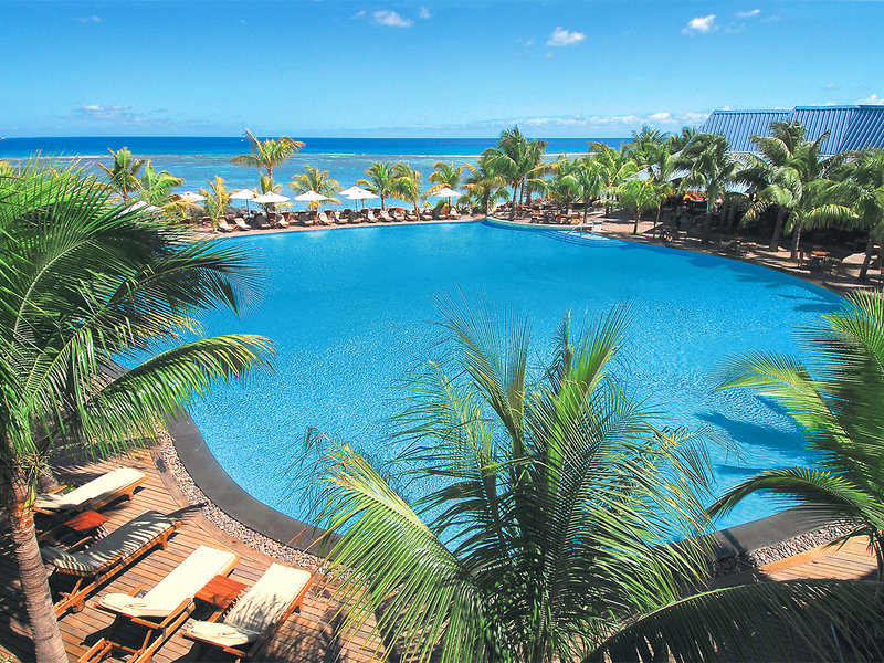 Victoria Beachcomber Resort & Spa 1