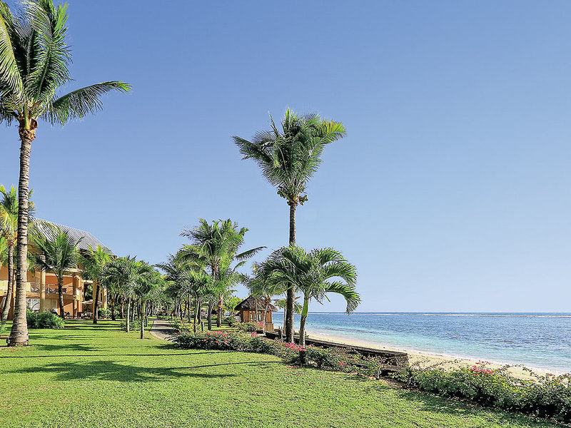 Victoria Beachcomber Resort & Spa 5