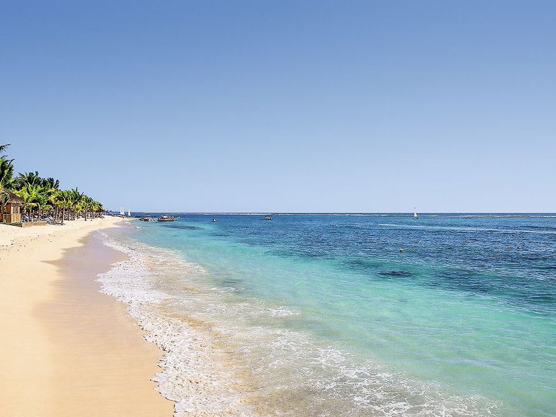 Victoria Beachcomber Resort & Spa 12