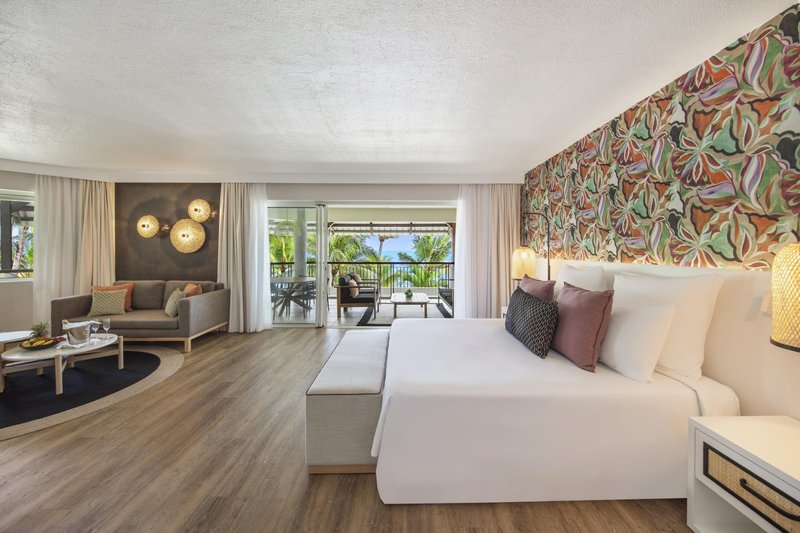 Victoria Beachcomber Resort & Spa 13